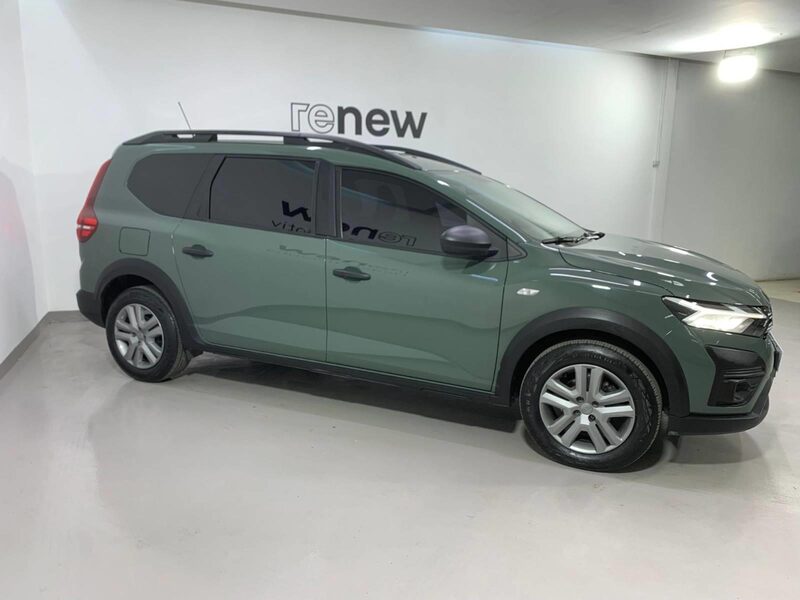 dacia-jogger-1-90-439107-3286584.jpeg