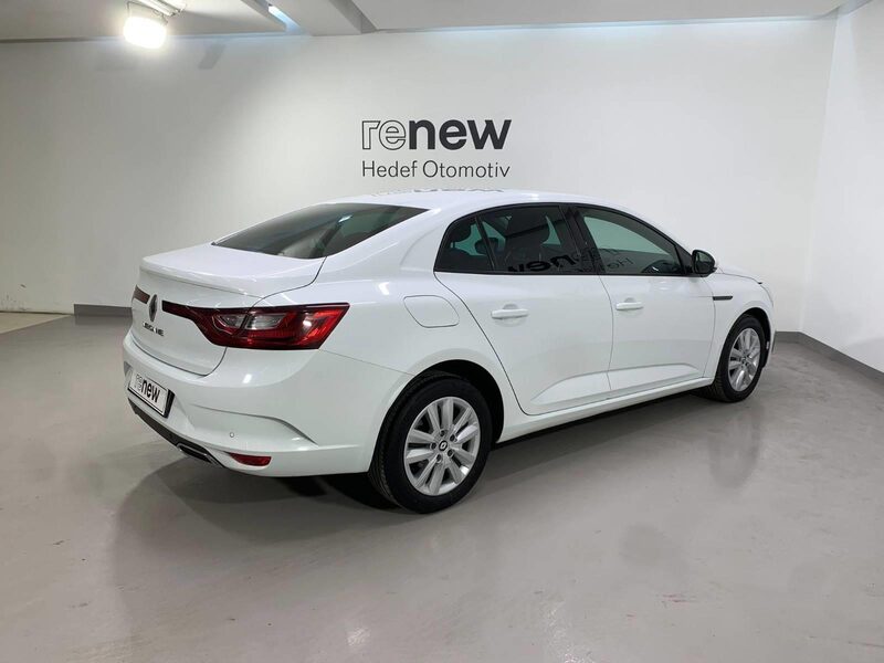 renault-megane-1-90-459186-3410015.jpeg