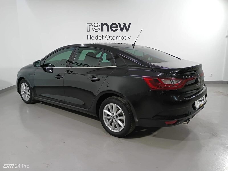 renault-megane-1-90-466094-3454613.jpeg