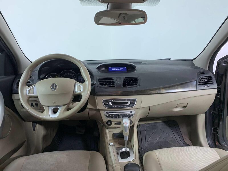 renault-fluence-1-90-460502-3417829.jpeg