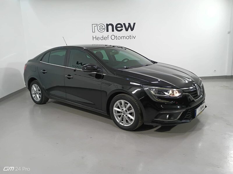 renault-megane-1-90-466094-3454649.jpeg
