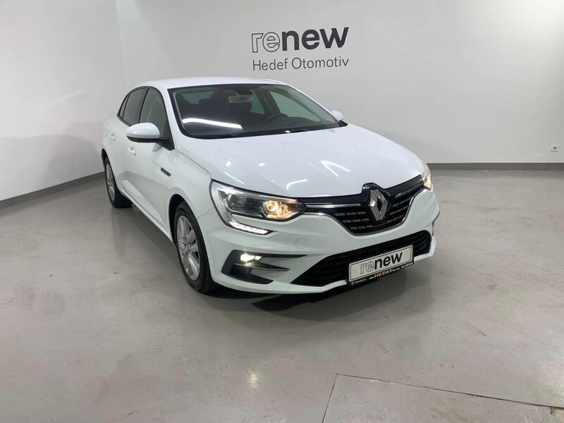 renault-megane-1-90-458763-3407255.jpeg