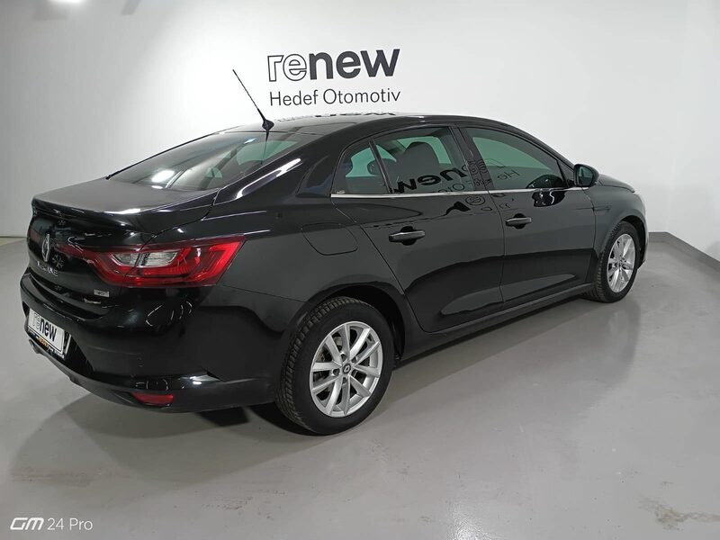 renault-megane-1-90-466094-3454620.jpeg
