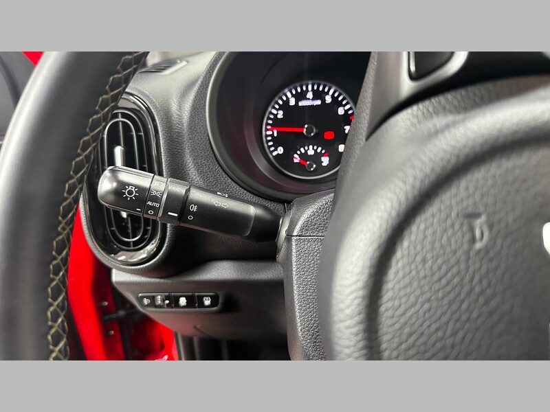 kia-picanto-1-90-462834-3433765.jpeg