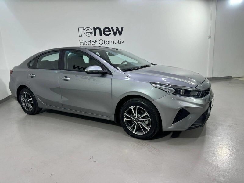 kia-cerato-1-90-461566-3426035.jpeg