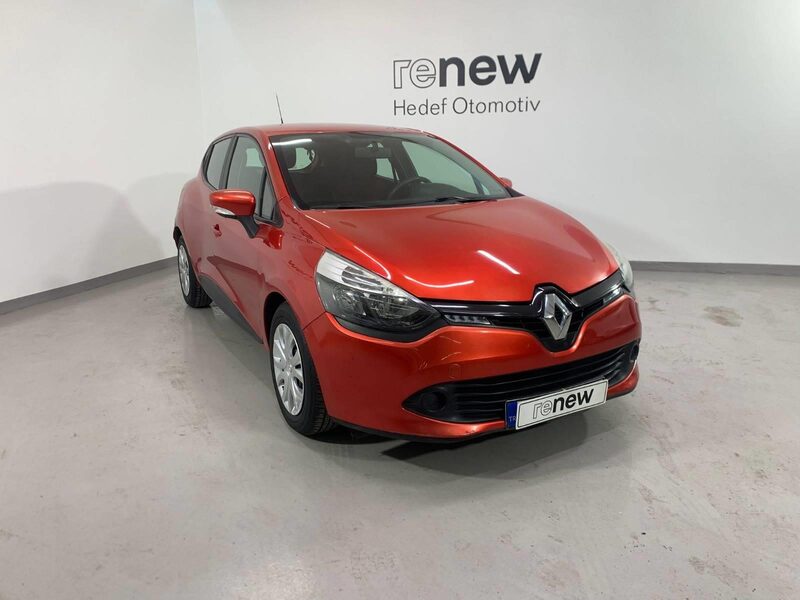 renault-clio-1-90-468181-3467577.jpeg
