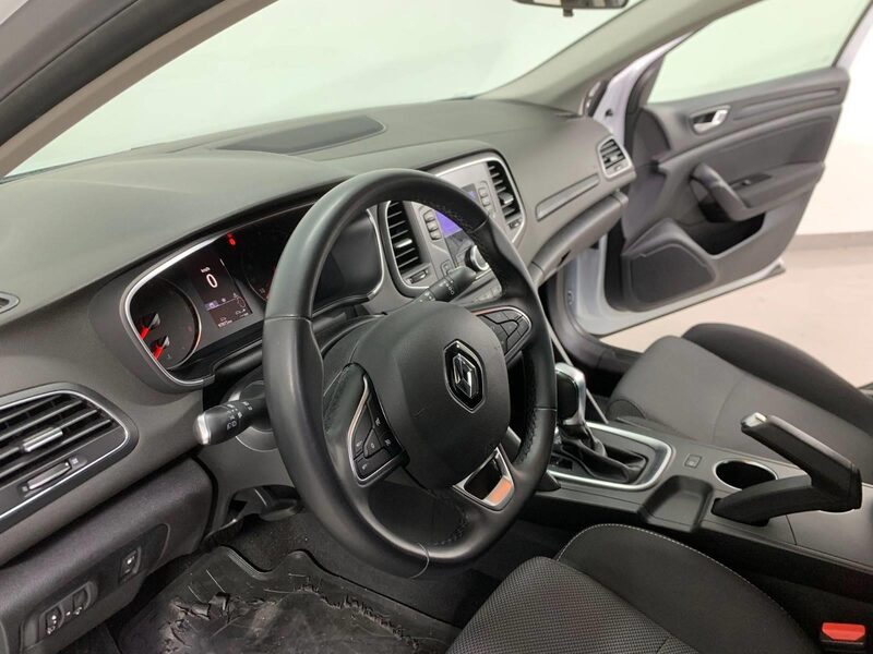 renault-megane-1-90-468307-3468174.jpeg