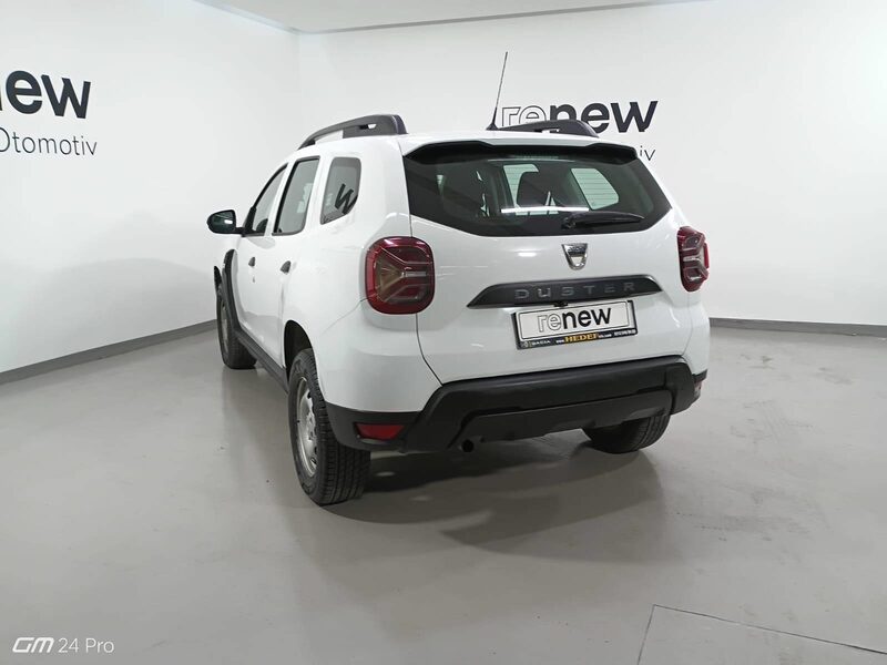 dacia-duster-1-90-465029-3450430.jpeg