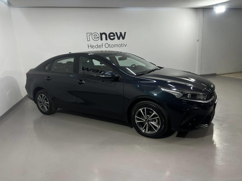 kia-cerato-1-90-462848-3433960.jpeg