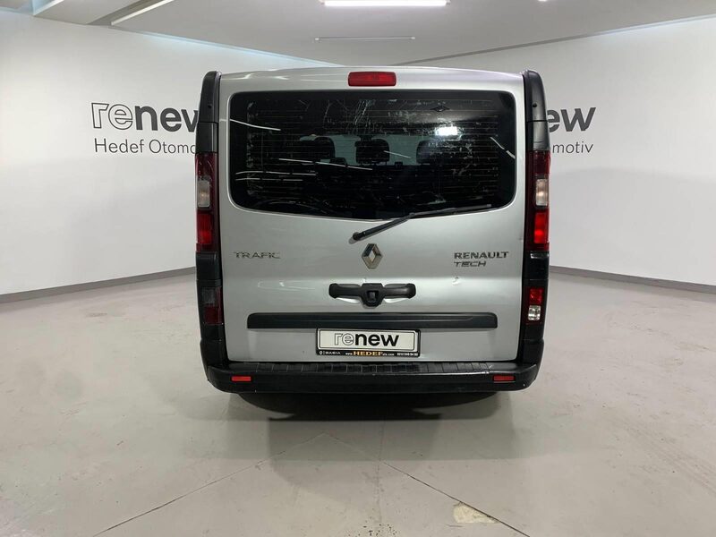 renault-trafic-1-90-458604-3406173.jpeg