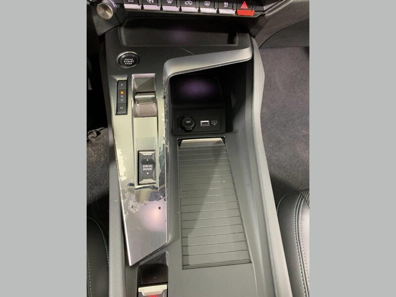 peugeot-308-1-90-456385-3395406.jpeg