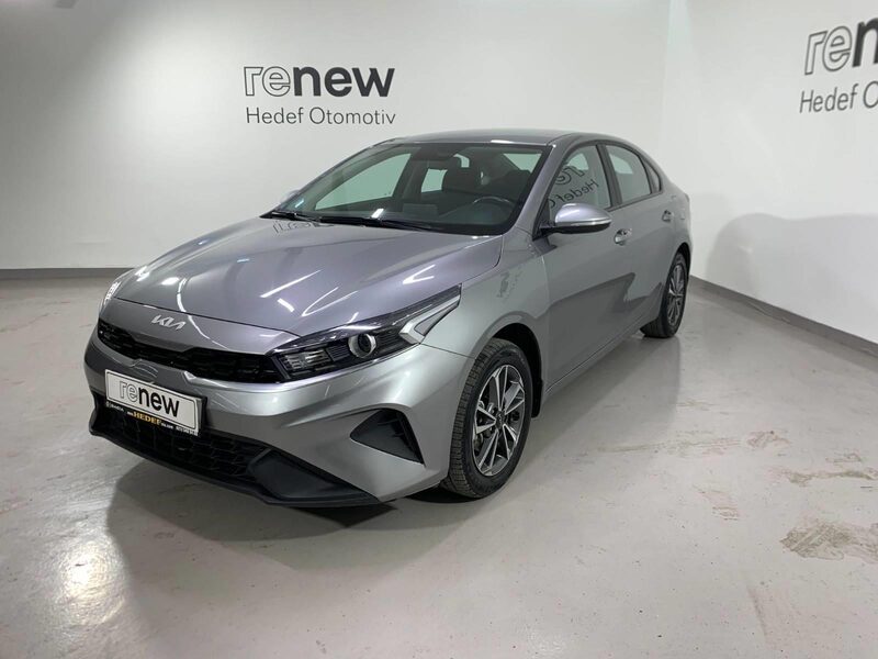 kia-cerato-1-90-467753-3465343.jpeg