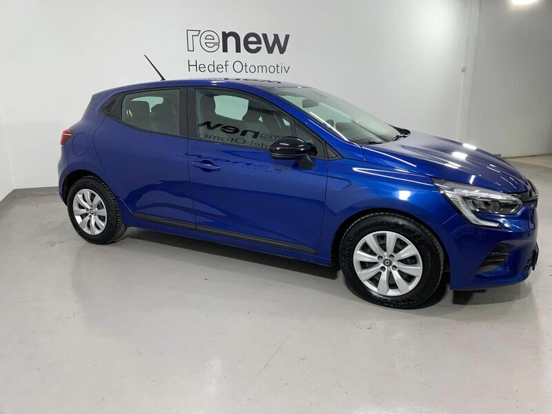 renault-clio-1-90-470353-3480574.jpeg