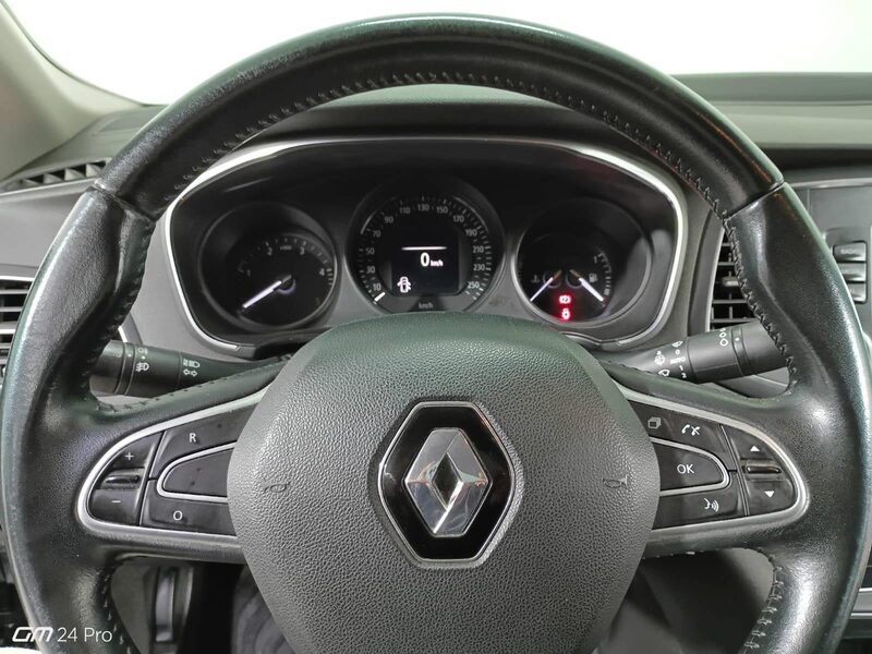 renault-megane-1-90-466094-3454639.jpeg