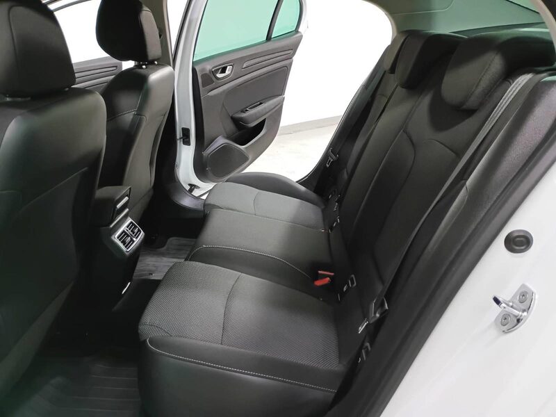 renault-megane-1-90-470679-3483150.jpeg