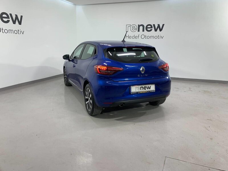 renault-clio-1-90-470393-3481067.jpeg