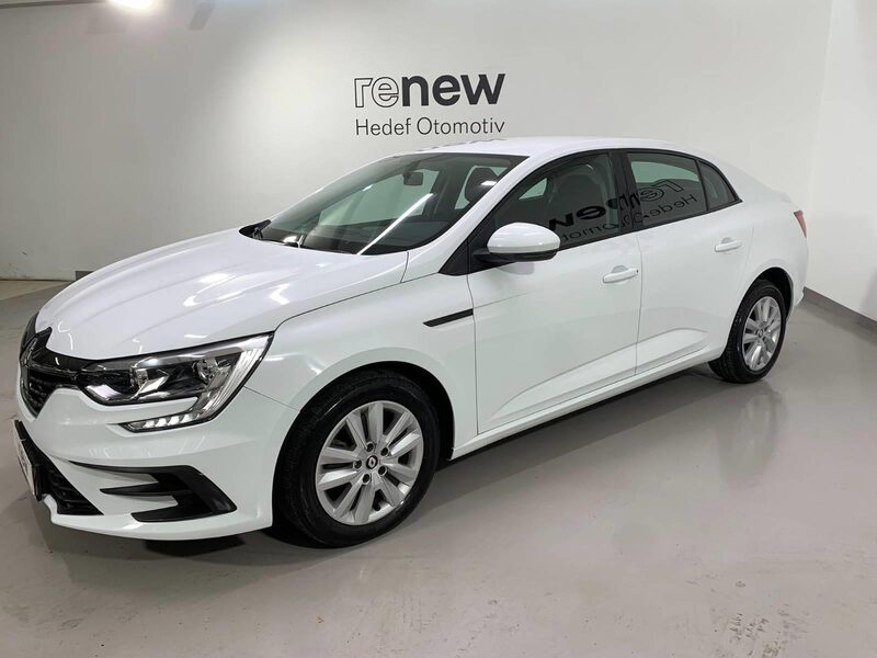 renault-megane-1-90-458603-3406166.jpeg
