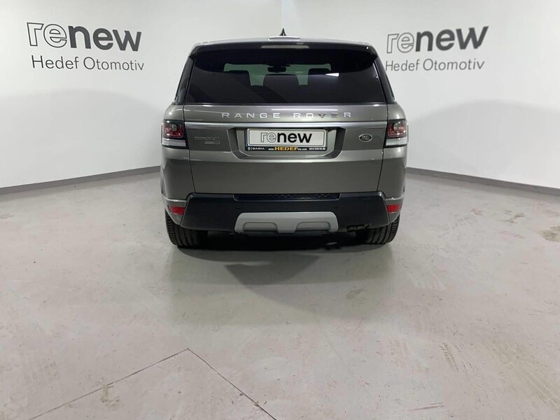 land-rover-range-rover-sport-1-90-468632-3470022.jpeg