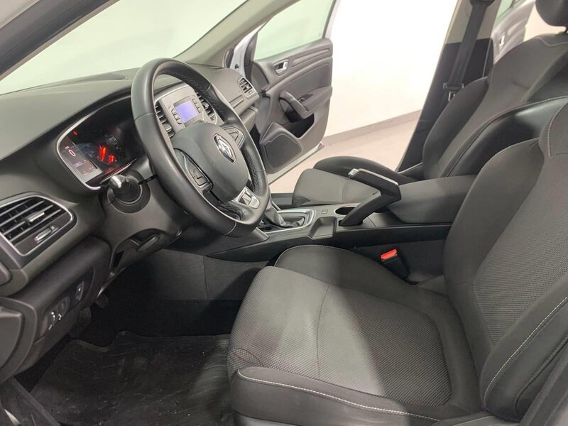 renault-megane-1-90-468628-3469865.jpeg