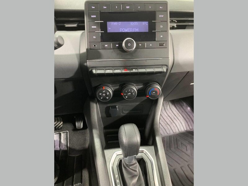 renault-clio-1-90-470353-3480594.jpeg