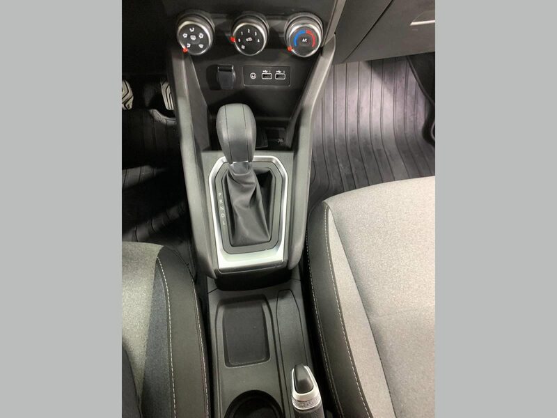 renault-clio-1-90-466361-3456320.jpeg