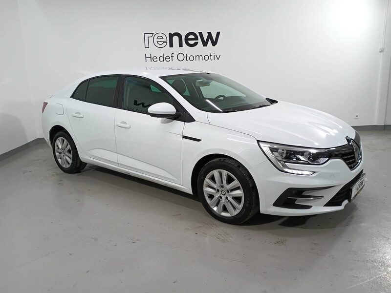 renault-megane-1-90-470679-3483175.jpeg