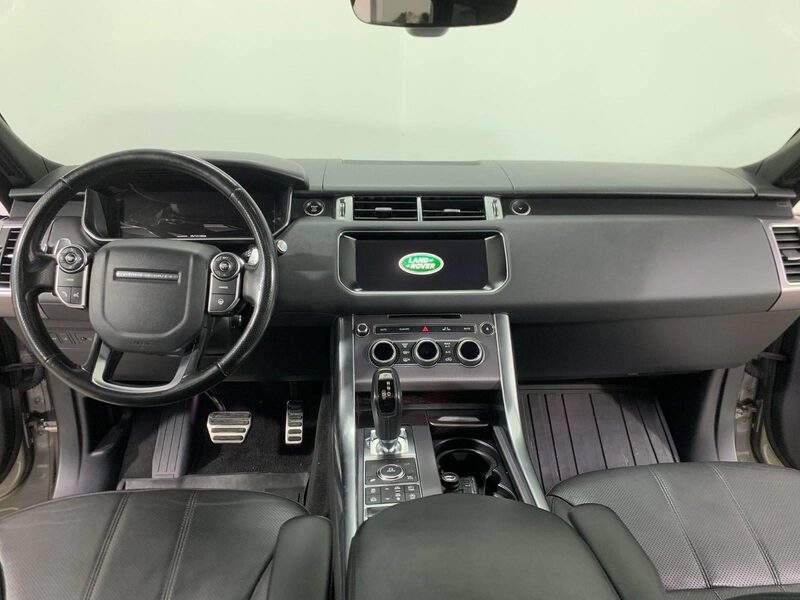 land-rover-range-rover-sport-1-90-468632-3470009.jpeg