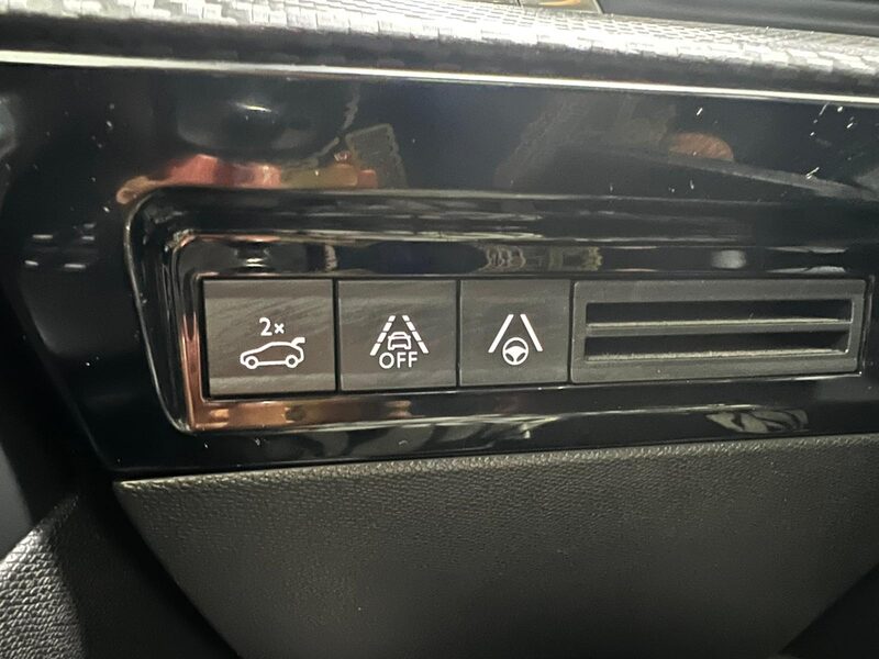 906D2BE4-CADA-425C-80F4-FA935ADC9F47.jpg