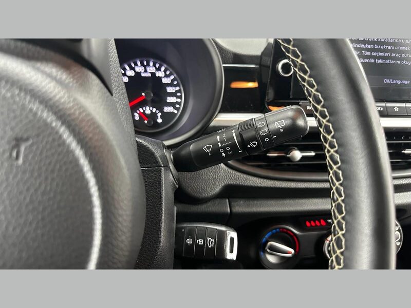 kia-picanto-1-90-462834-3433737.jpeg