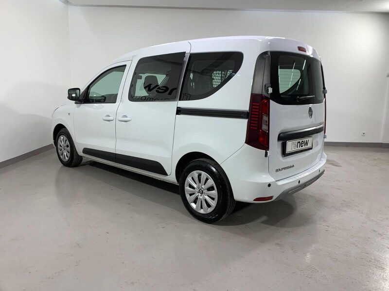 renault-express-1-90-468309-3468221.jpeg