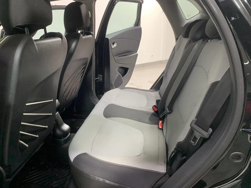 renault-captur-1-90-466723-3458595.jpeg