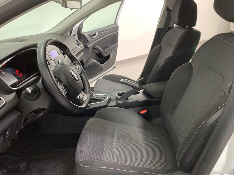 renault-megane-1-90-468307-3468184.jpeg