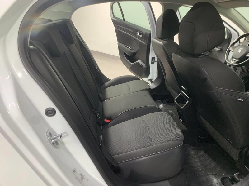 renault-megane-1-90-468628-3469877.jpeg