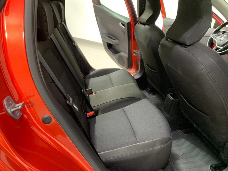 renault-clio-1-90-461716-3427309.jpeg