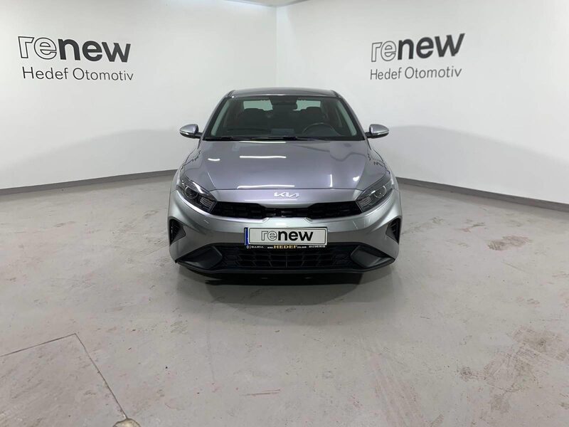 kia-cerato-1-90-467753-3465322.jpeg