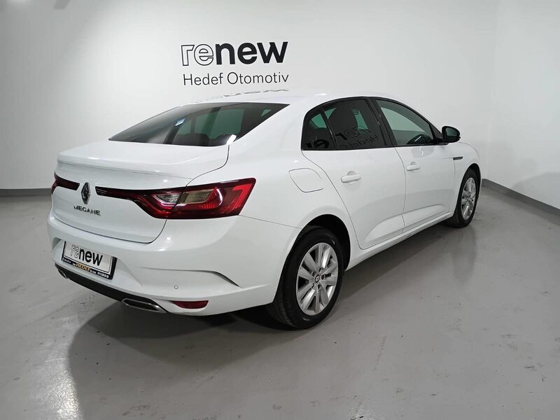 renault-megane-1-90-470679-3483163.jpeg
