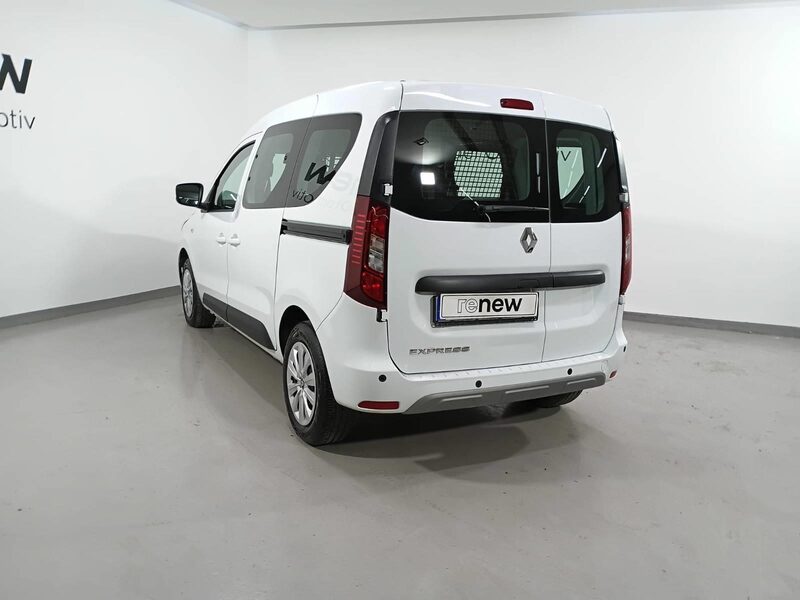 renault-express-1-90-470687-3483289.jpeg