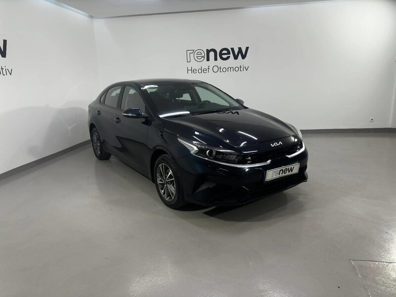 kia-cerato-1-90-462848-3433962.jpeg