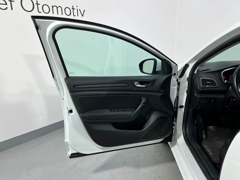 2023 Renault Megane