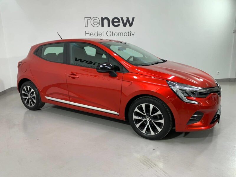 renault-clio-1-90-461716-3427326.jpeg