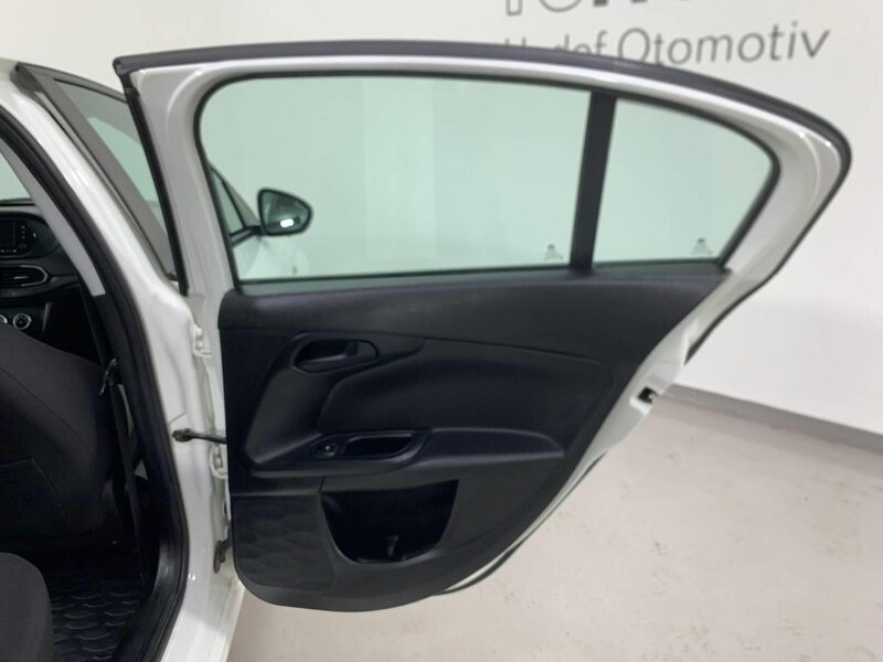 fiat-egea-1-90-470358-3480720.jpeg