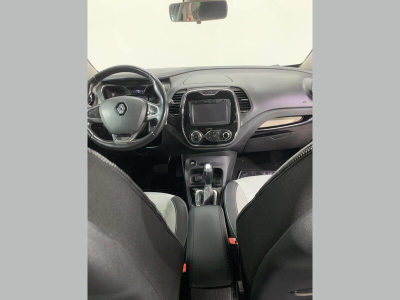renault-captur-1-90-466723-3458600.jpeg
