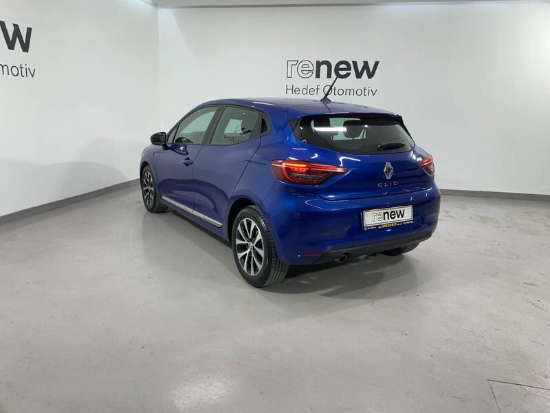 renault-clio-1-90-470393-3481088.jpeg