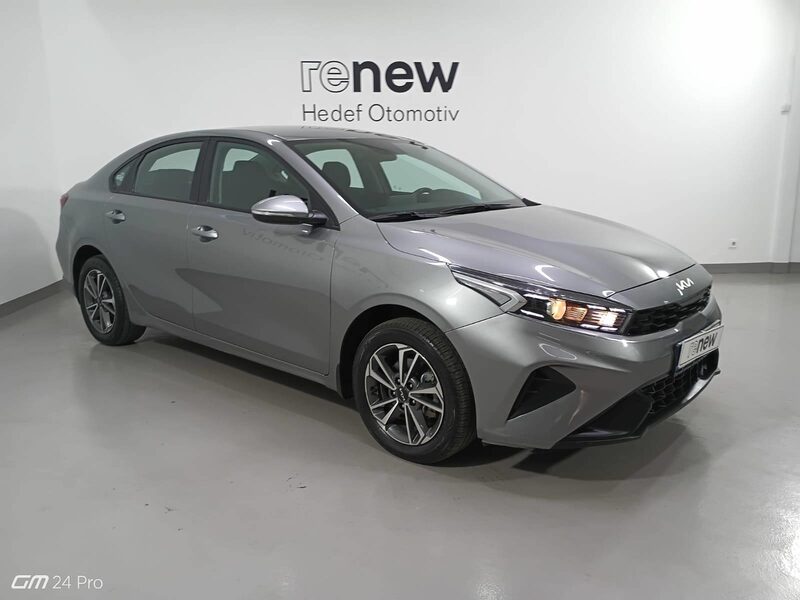 kia-cerato-1-90-462068-3429304.jpeg