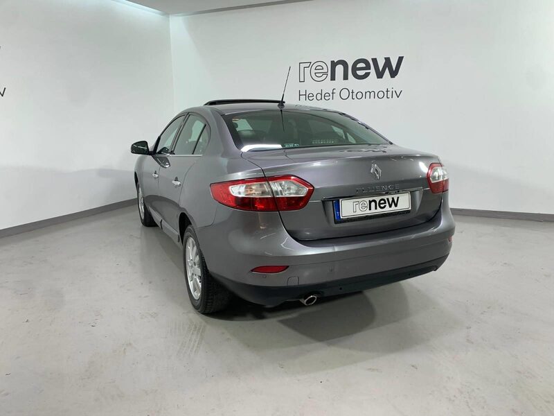 renault-fluence-1-90-460502-3417828.jpeg