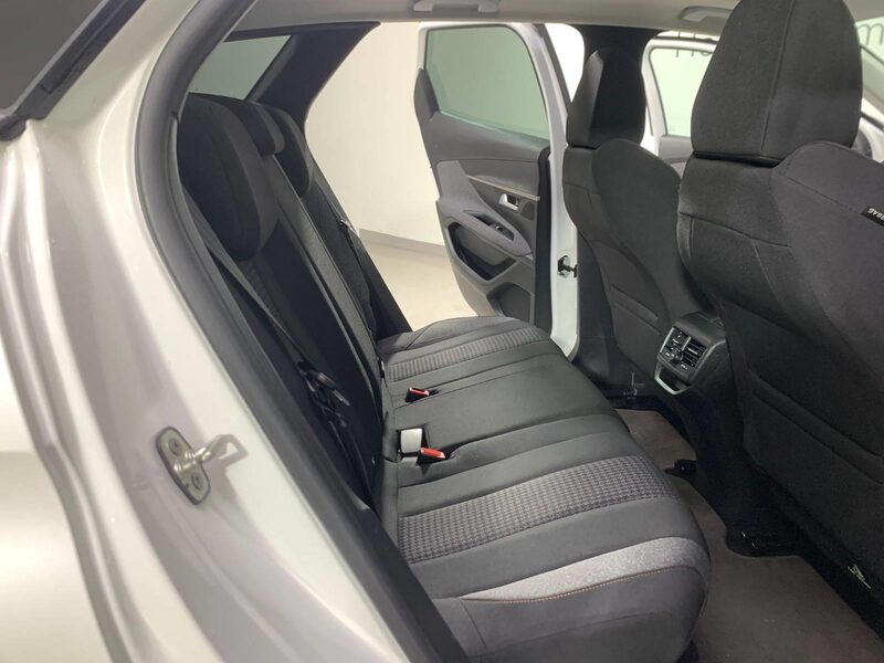 peugeot-3008-1-90-468629-3469888.jpeg