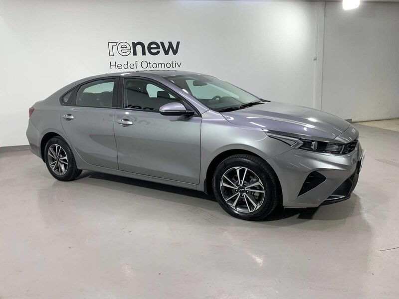 kia-cerato-1-90-464232-3444044.jpeg