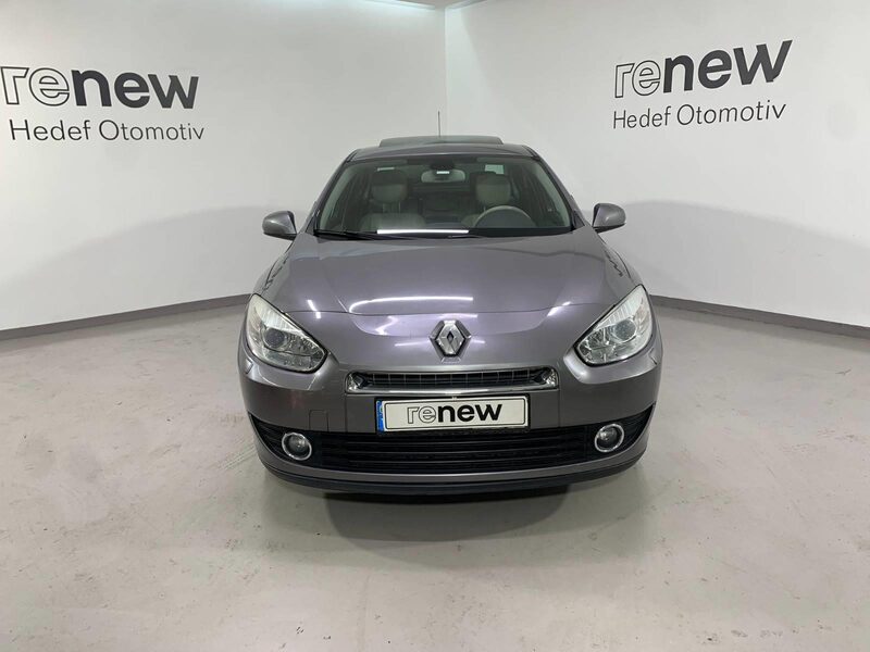 renault-fluence-1-90-460502-3417859.jpeg