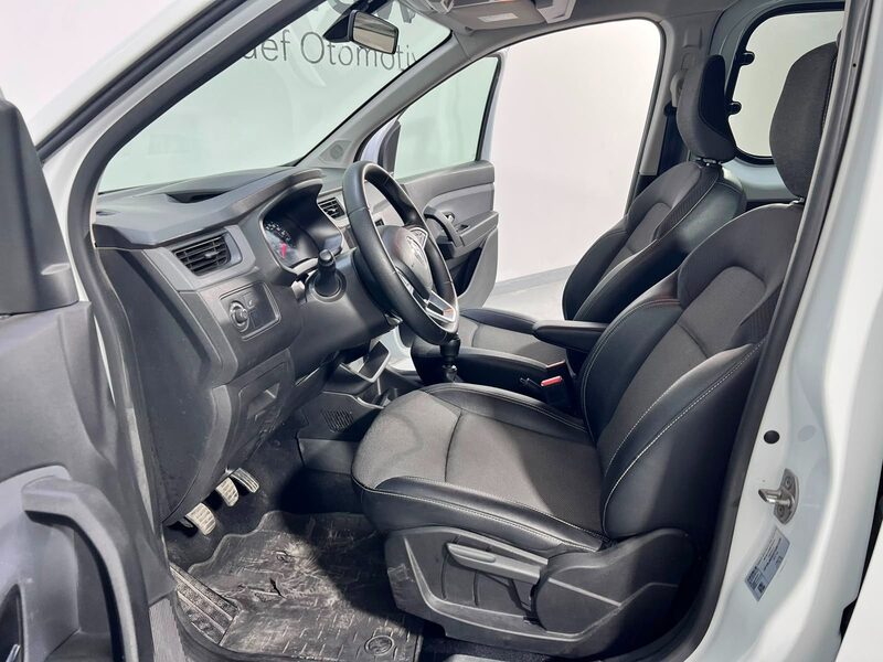2024 Renault Express Combi
