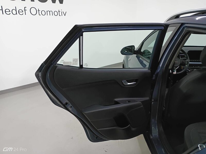 kia-stonic-1-90-463147-3435880.jpeg